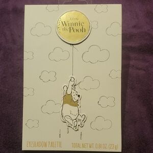 Disney Winnie the Pooh Eyeshadow Palette With 12 Colors